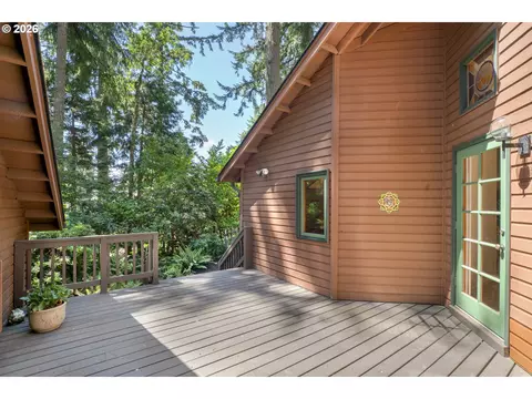 Exterior - 2350 Mclean Blvd, Eugene, OR 97405 photo 6 of 7