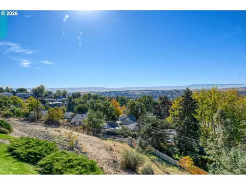 View/Area - 1032 NW 12th St #A, Pendleton, OR 97801 photo 1 of 1