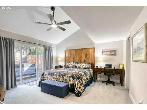 Bedroom - 1032 NW 12th St #A, Pendleton, OR 97801 photo 1 of 5