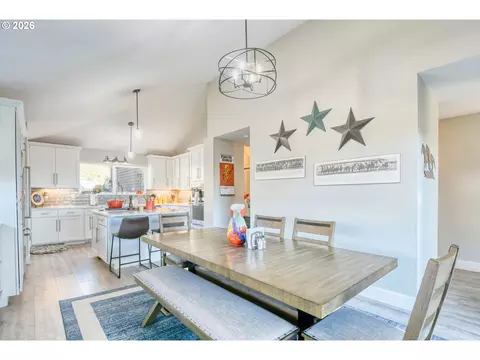 Dining - 1032 NW 12th St #A, Pendleton, OR 97801 photo 3 of 3