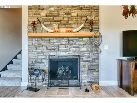 Other - 1032 NW 12th St #A, Pendleton, OR 97801 photo 1 of 9