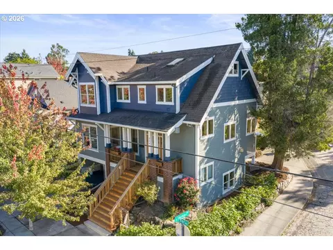 2240 SE 48th Ave, Portland, OR 97215