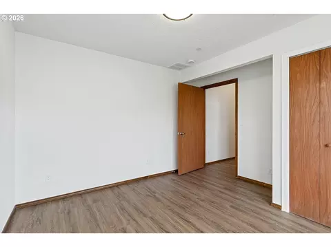 Bedroom - 2730 NE Roberts Ave, Gresham, OR 97030 photo 15 of 15
