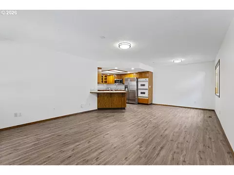 Living - 2730 NE Roberts Ave, Gresham, OR 97030 photo 4 of 8