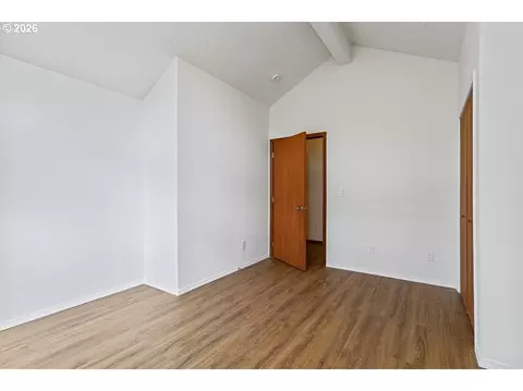 Bedroom - 2730 NE Roberts Ave, Gresham, OR 97030 photo 1 of 15