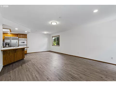 Living - 2730 NE Roberts Ave, Gresham, OR 97030 photo 3 of 8