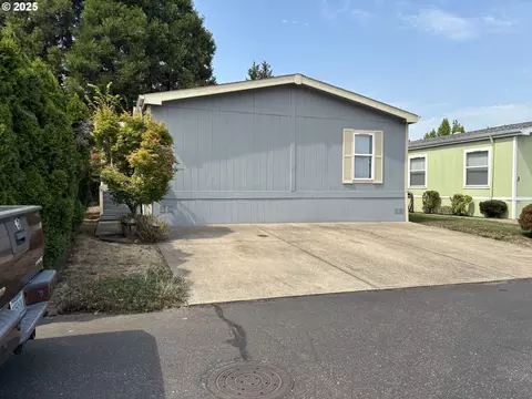 18345 NE Glisan St #2, Portland, OR 97230