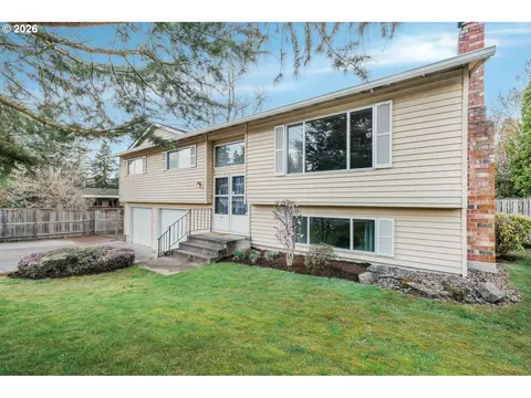 1829 SW 17th St, Gresham, OR 97080