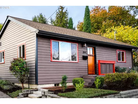 854 N Baldwin St, Portland, OR 97217