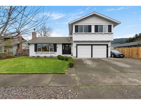 353 72nd St, Springfield, OR 97478