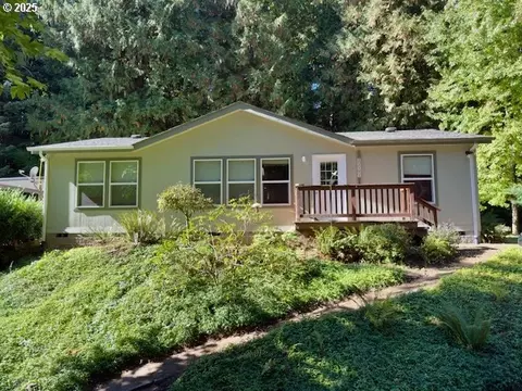 21191 E Country Club Rd, Brightwood, OR 97011