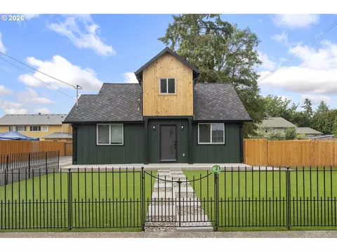 1180 SE Maple St, Hillsboro, OR 97123