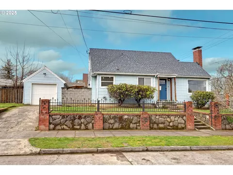5947 NE 14th Ave, Portland, OR 97211