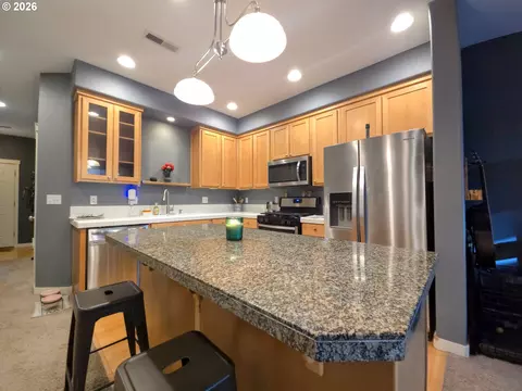 Kitchen - 2543 NW 2nd Ter, Gresham, OR 97030 photo 1 of 3