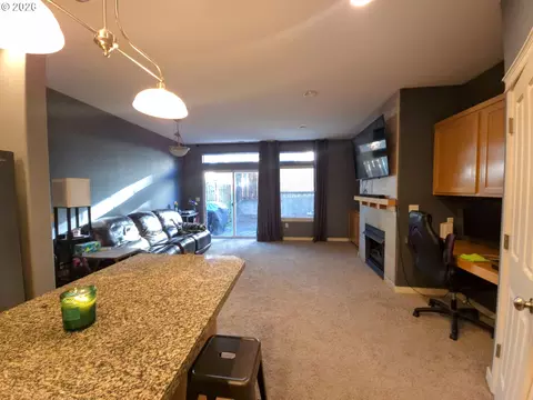 Living - 2543 NW 2nd Ter, Gresham, OR 97030 photo 1 of 2