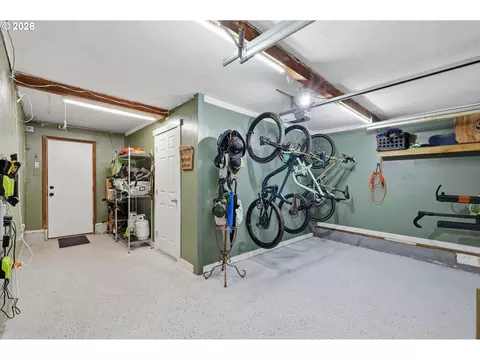 Other - 3950 Jasper Rd, Springfield, OR 97478 photo 7 of 11