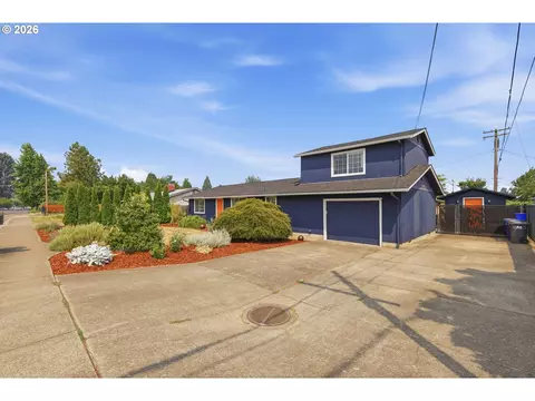 Exterior - 3950 Jasper Rd, Springfield, OR 97478 photo 2 of 12
