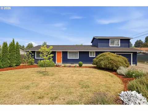 Exterior - 3950 Jasper Rd, Springfield, OR 97478 photo 1 of 12