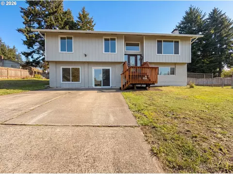 2250 SW Homer Ross Loop, Mcminnville, OR 97128
