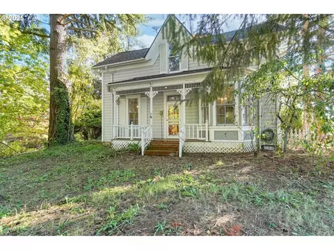 10478 Crosby Rd NE, Woodburn, OR 97071