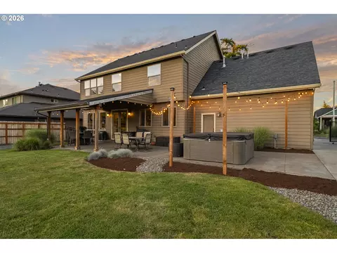 Exterior - 3097 SE Kingfisher Ave, Gresham, OR 97080 photo 3 of 6