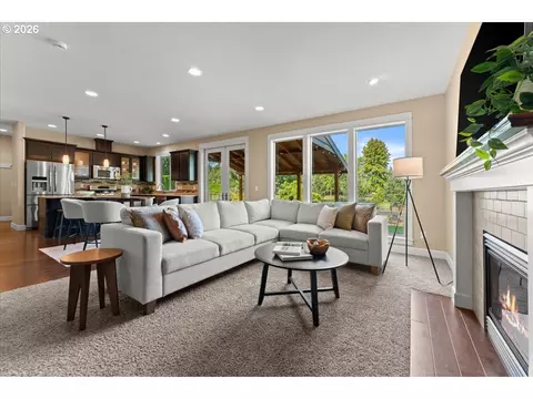 Living - 3097 SE Kingfisher Ave, Gresham, OR 97080 photo 4 of 4