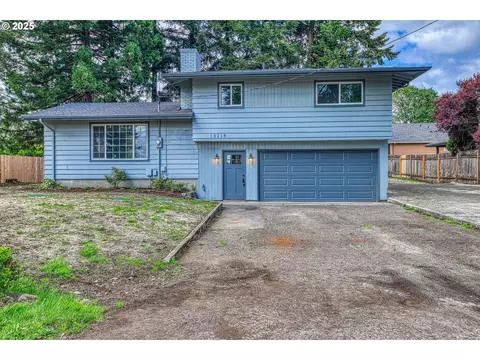 13218 NE 71st St, Vancouver, WA 98682