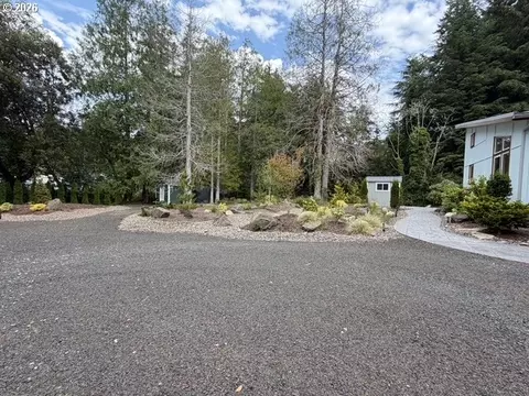 Exterior - 85313 Glenada Rd, Florence, OR 97439 photo 15 of 19