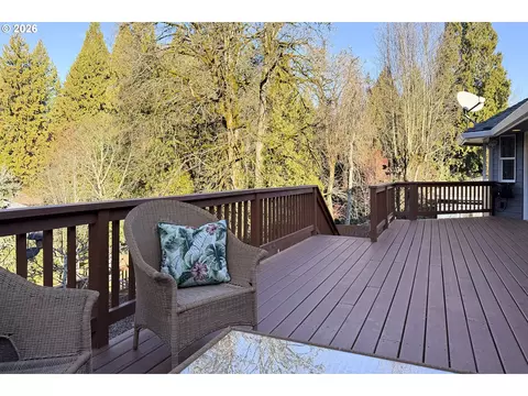 Exterior - 2581 SE Morlan Way, Gresham, OR 97080 photo 5 of 9