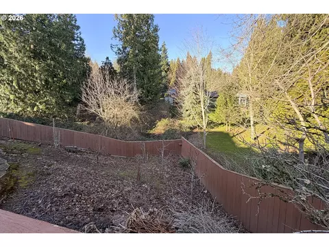 Exterior - 2581 SE Morlan Way, Gresham, OR 97080 photo 7 of 9