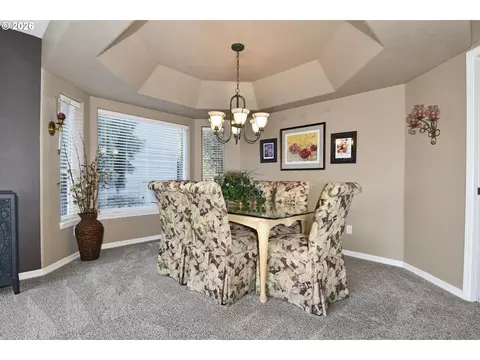 Dining - 2581 SE Morlan Way, Gresham, OR 97080 photo 1 of 1