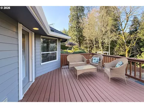 Exterior - 2581 SE Morlan Way, Gresham, OR 97080 photo 4 of 9