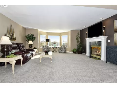 Living - 2581 SE Morlan Way, Gresham, OR 97080 photo 1 of 2