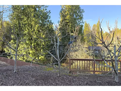 Exterior - 2581 SE Morlan Way, Gresham, OR 97080 photo 9 of 9