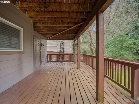 Exterior - 39576 Trillium St, Sandy, OR 97055 photo 12 of 13
