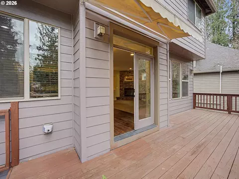 Exterior - 39576 Trillium St, Sandy, OR 97055 photo 4 of 13