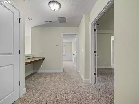 Entry Way - 39576 Trillium St, Sandy, OR 97055 photo 8 of 9
