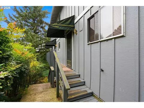 7408 S Virginia Ave, Portland, OR 97219