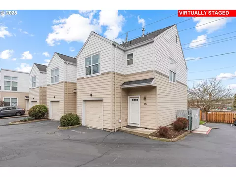 15723 NE Beech 3c St, Portland, OR 97230