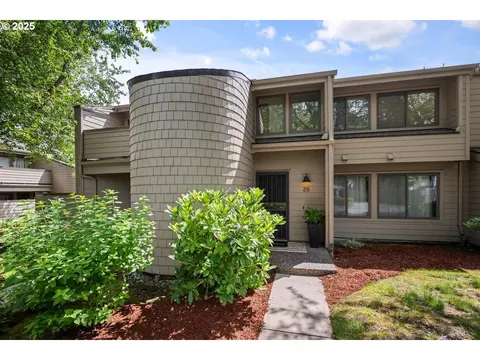1771 NW 143rd Ave #38, Portland, OR 97229