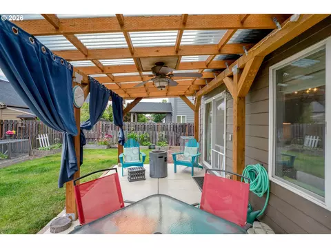 Exterior - 518 Raber Rd, Eugene, OR 97402 photo 9 of 9