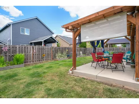 Exterior - 518 Raber Rd, Eugene, OR 97402 photo 8 of 9