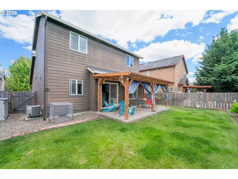 Exterior - 518 Raber Rd, Eugene, OR 97402 photo 6 of 9