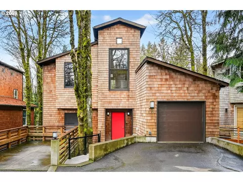 5733 SW Salmon St, Portland, OR 97221