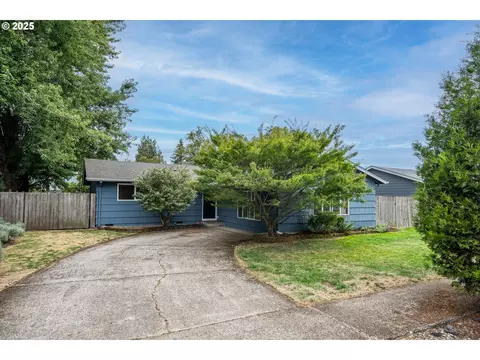 816 Barrett Ave, Eugene, OR 97404