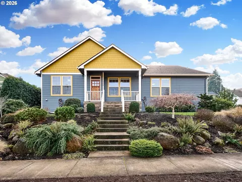 1508 Crestview Dr, Silverton, OR 97381