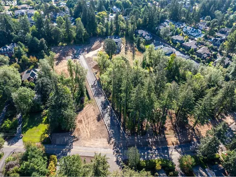 13560 Goodall Rd #6, Lake Oswego, OR 97034