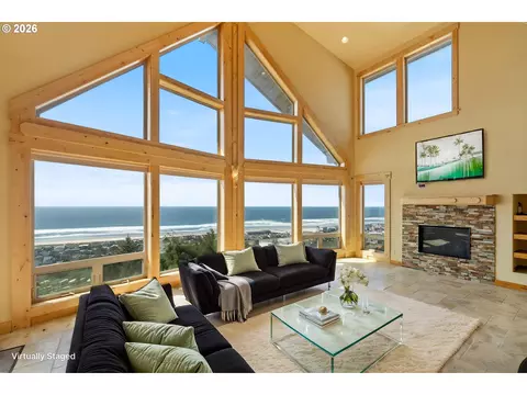 Living - 367 Longview Loop, Rockaway Beach, OR 97136 photo 3 of 8
