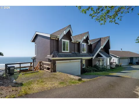 Exterior - 367 Longview Loop, Rockaway Beach, OR 97136 photo 2 of 5