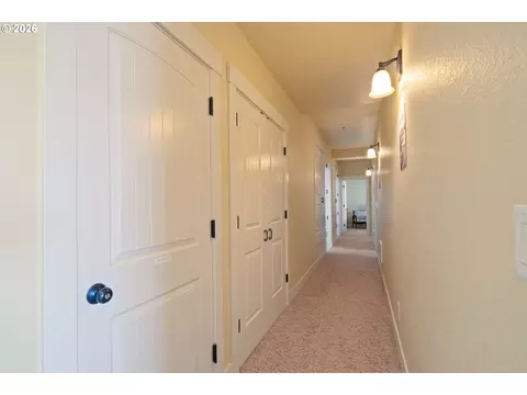 Entry Way - 367 Longview Loop, Rockaway Beach, OR 97136 photo 2 of 2